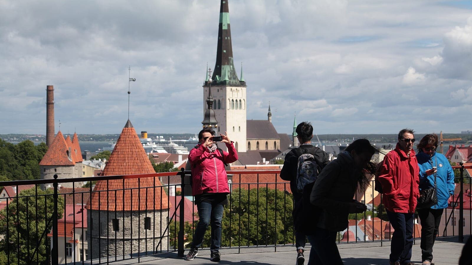 Landschaft und Städte in Estland